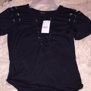 Rue 21 Juniors small NWT onesie shirt black